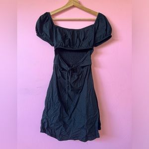 ⚫️BLACK CUT OUT TIE FLOWY DRESS WITH PUFF SLEEVES AND POCKETS⚫️
